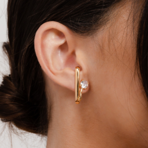 Brinco earhook com ponto de luz banhado em ouro 18k - Imagem 3